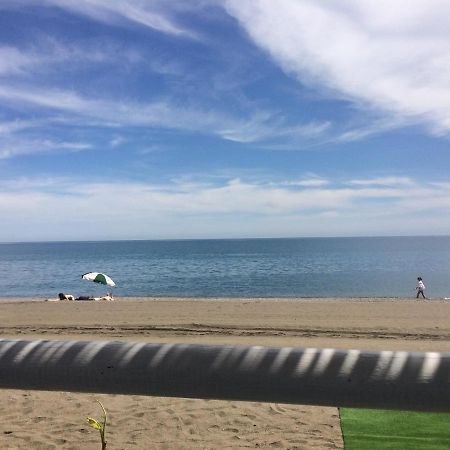 Una Gran Experiencia En La Costa Del Sol, A Pie De Playa Algarrobo Costa Buitenkant foto